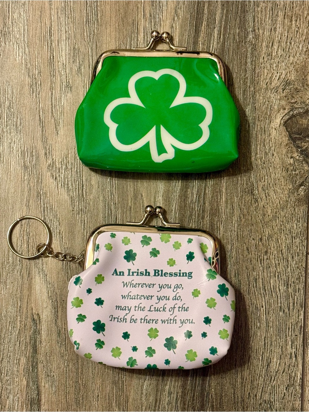 NEW Set of 2 St. Patrick's Day Irish Shamrock Kiss-Lock Coin Pouches Wallets